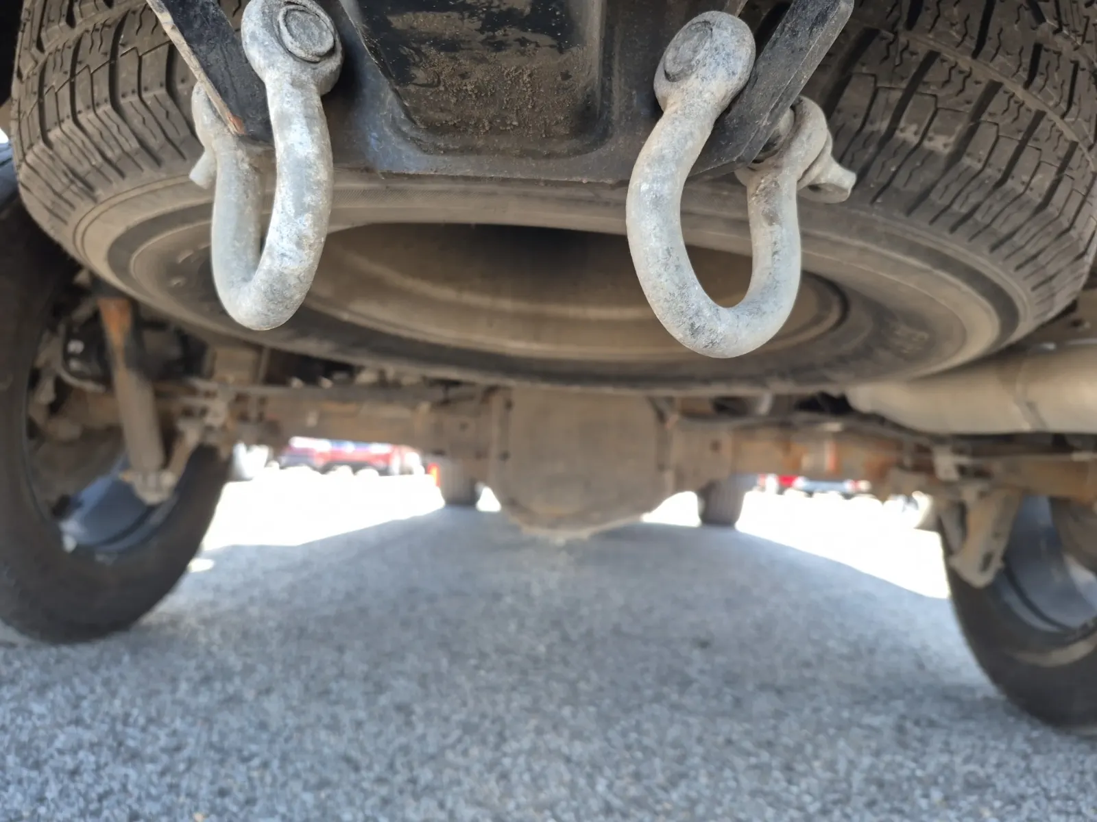 Undercarriage - Rear Photo