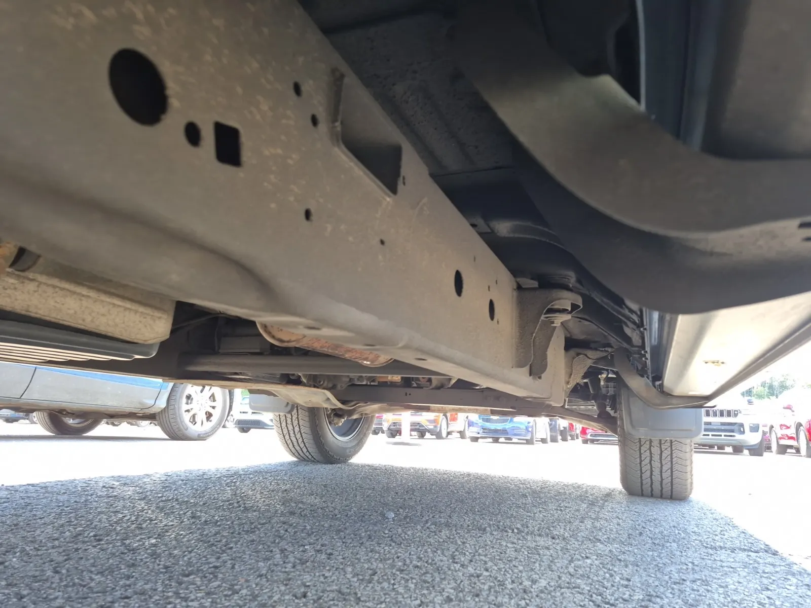 Undercarriage - Passenger Photo