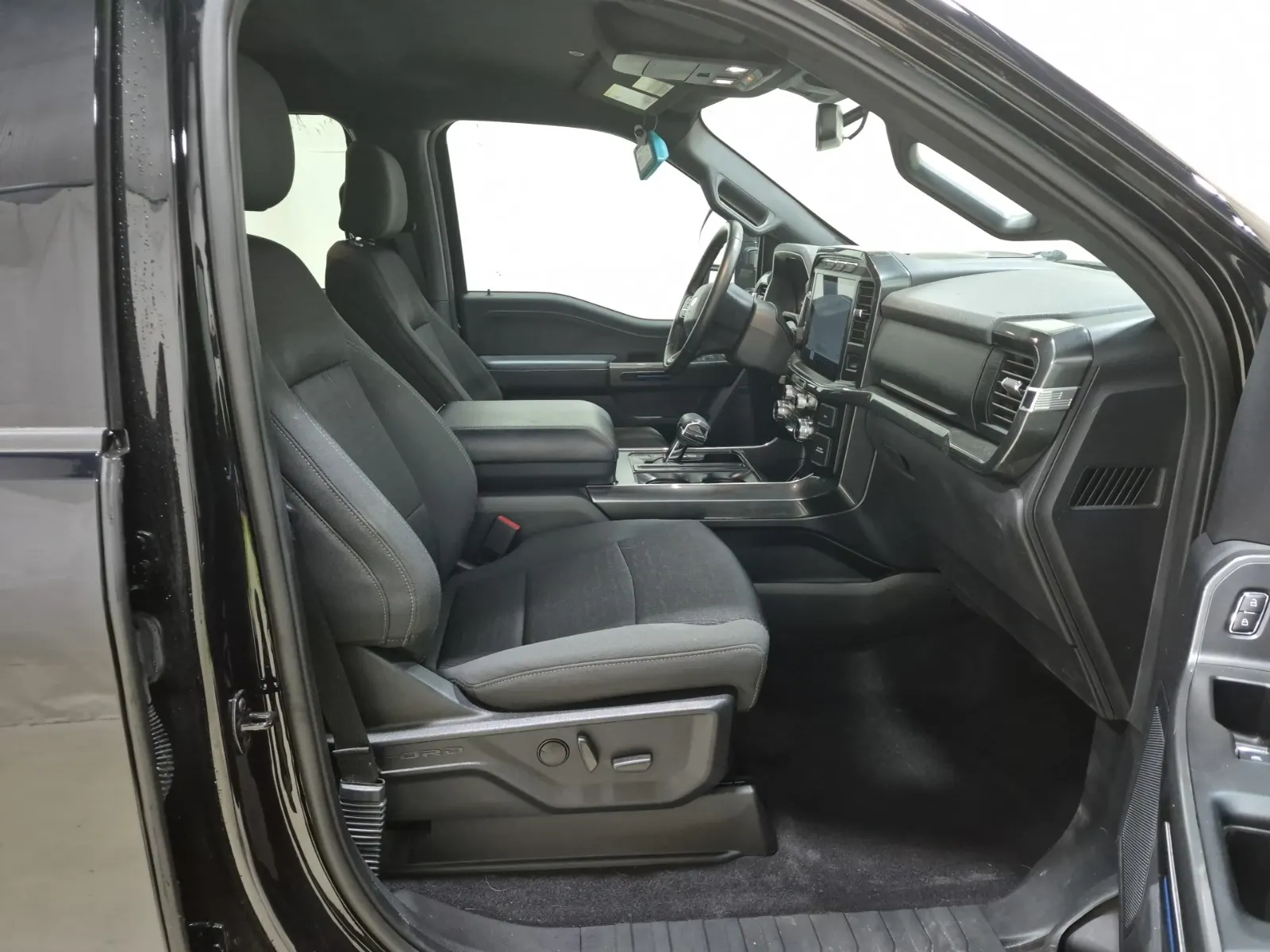 Right Side Interior Photo