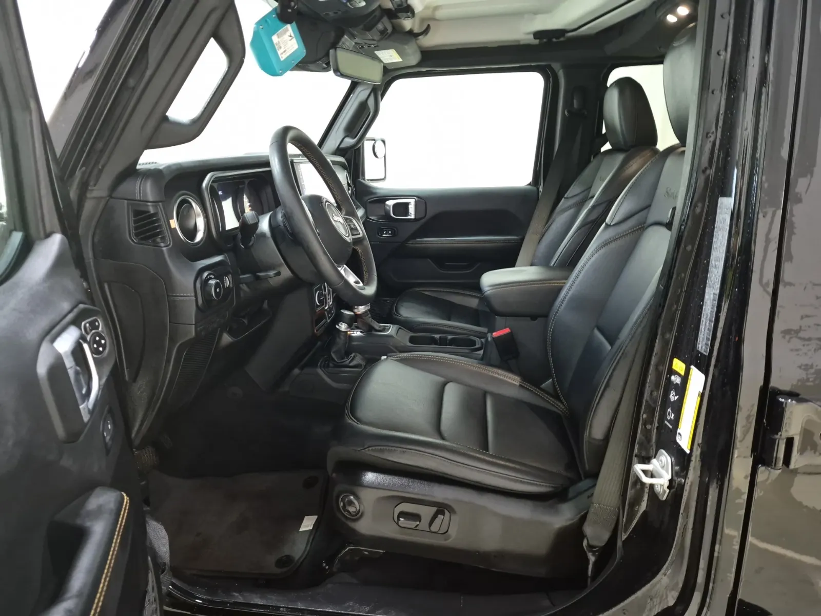 Front Interior Photo