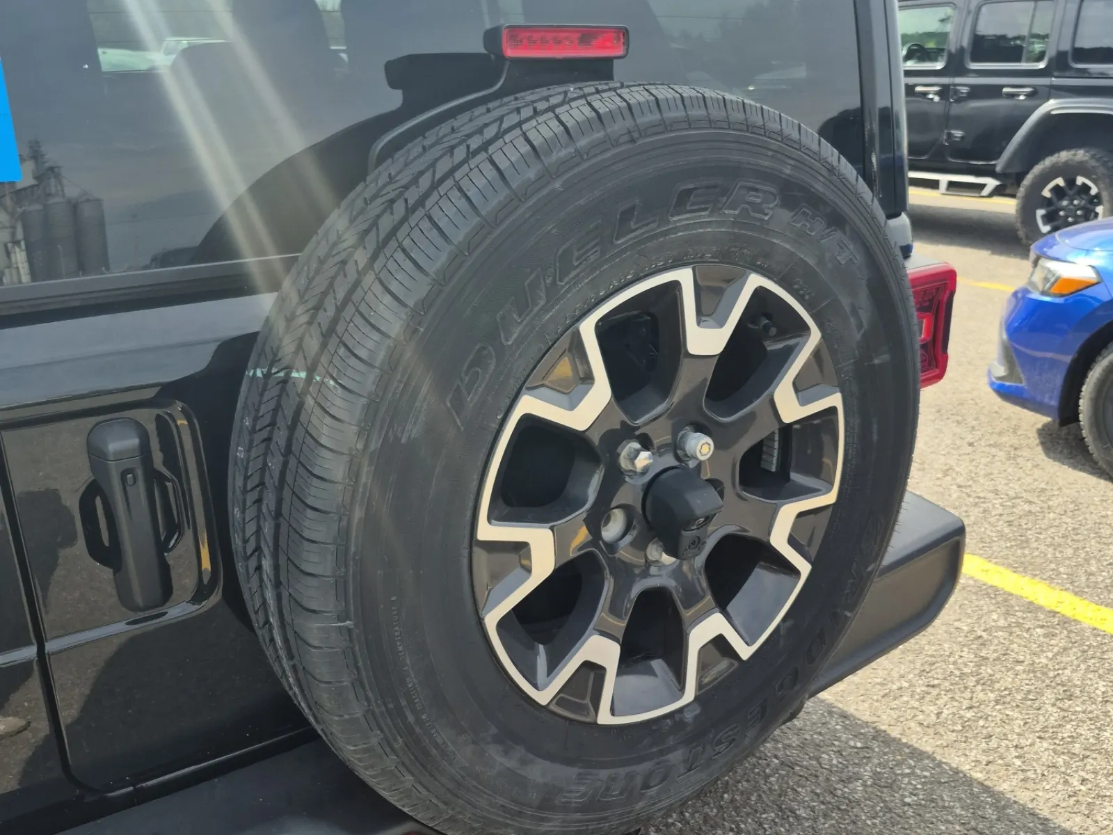 Spare Tire & Wheel Photo