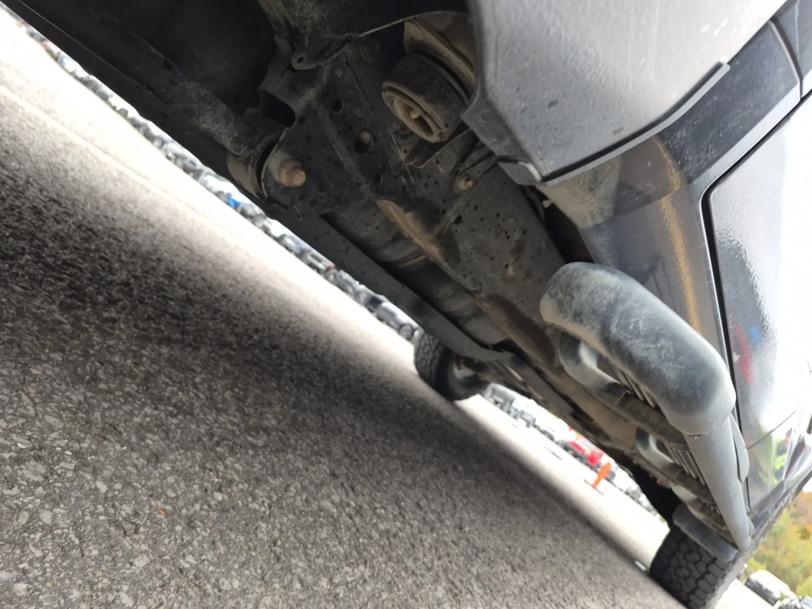 Undercarriage - Passenger Photo