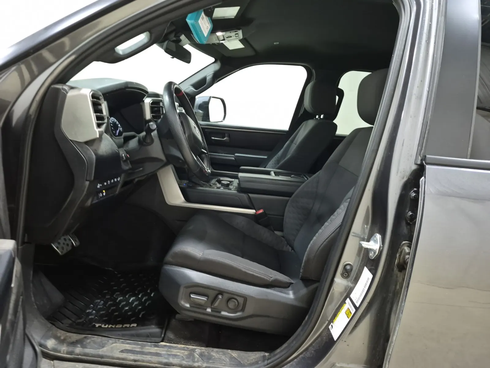 Front Interior Photo