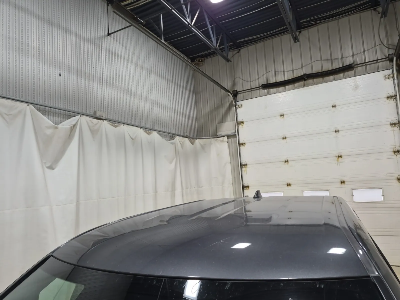 Exterior Roof Photo