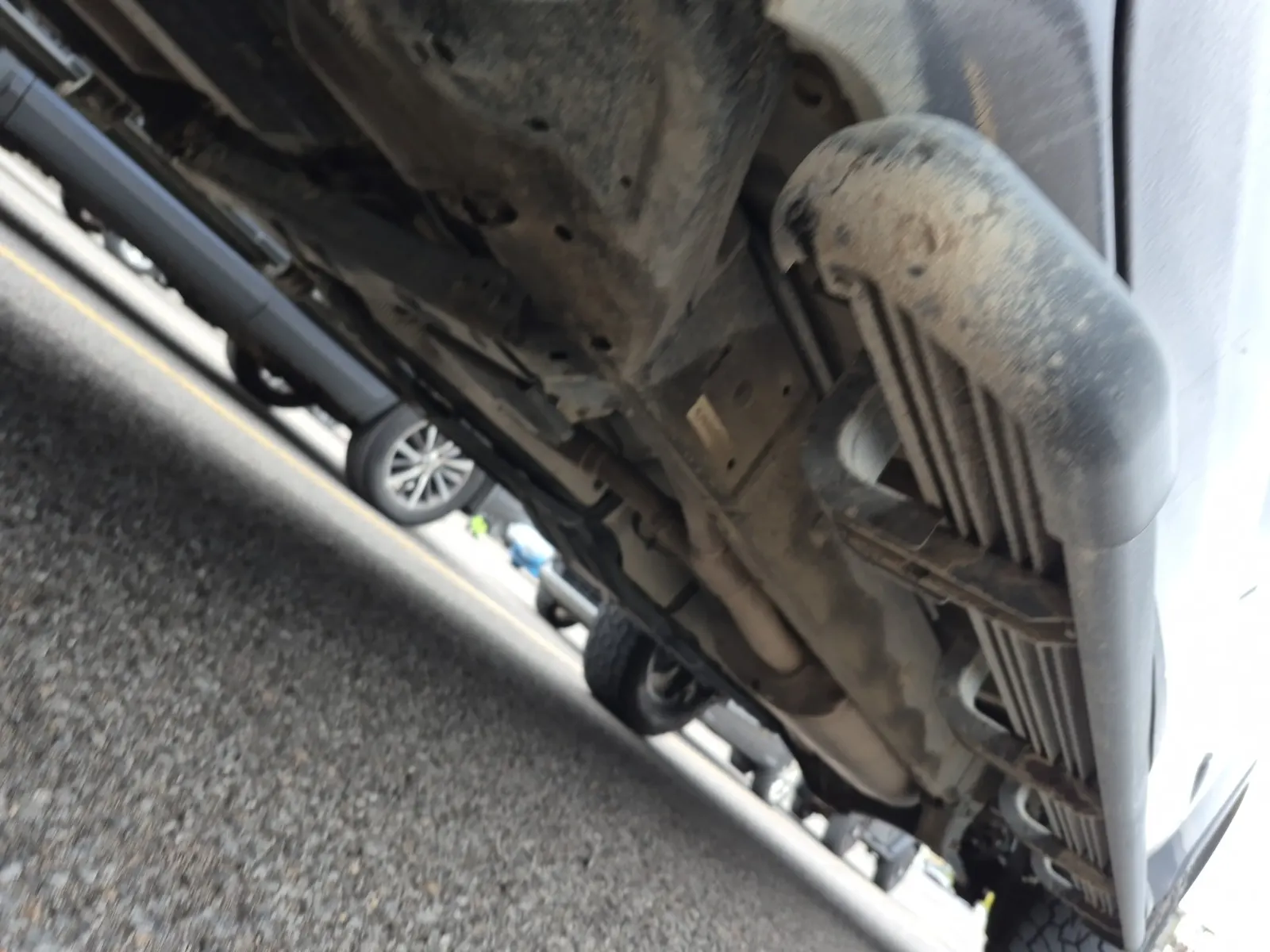Undercarriage - Driver Photo