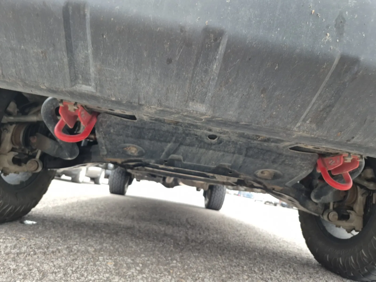 Undercarriage - Front Photo