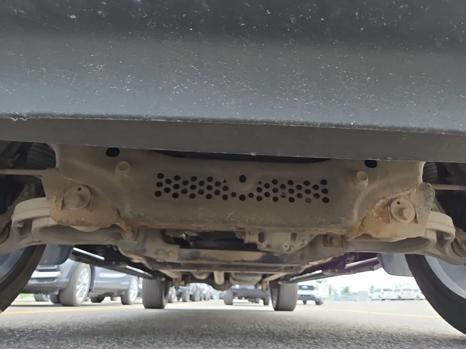 Undercarriage - Front Photo