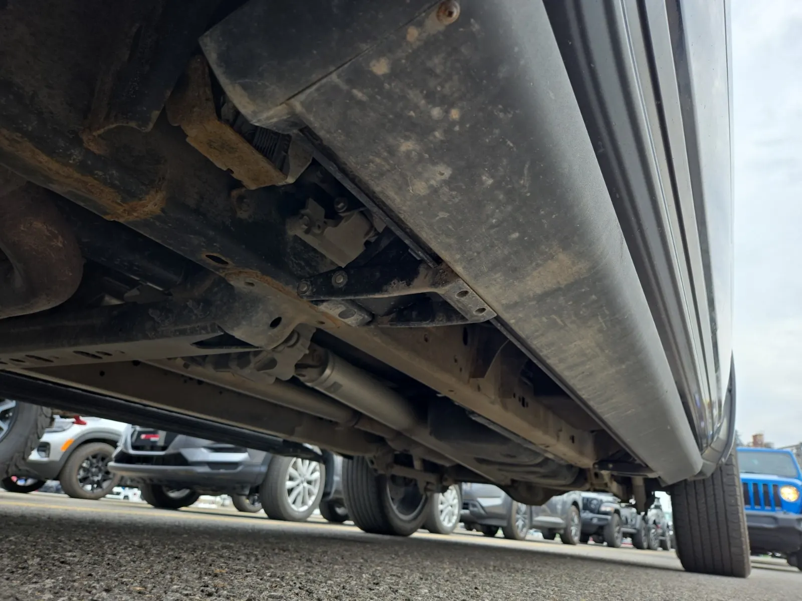 Undercarriage - Driver Photo