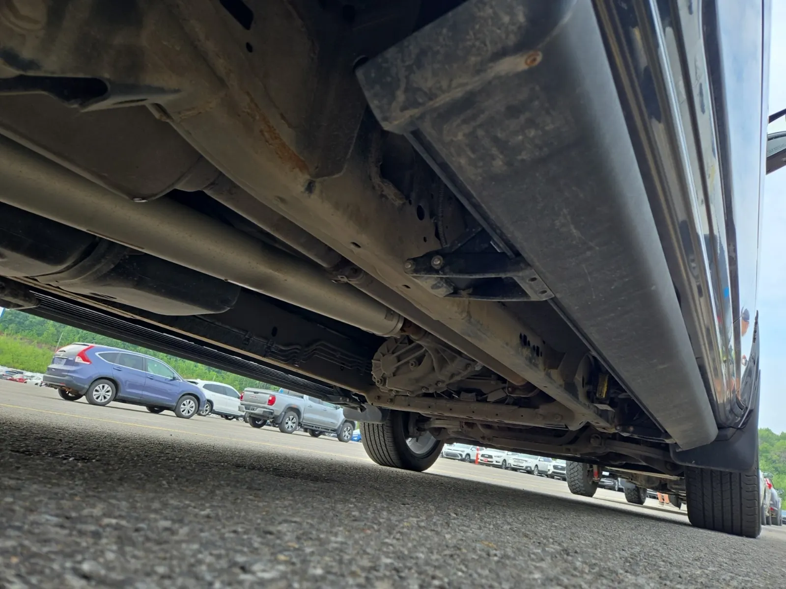 Undercarriage - Passenger Photo