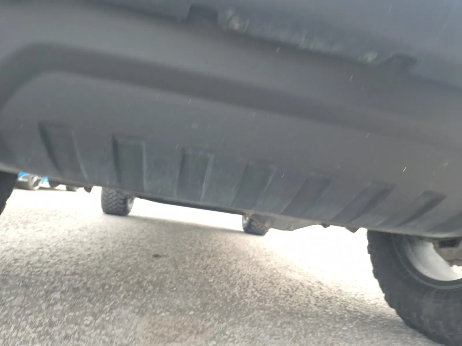 Undercarriage - Front Photo