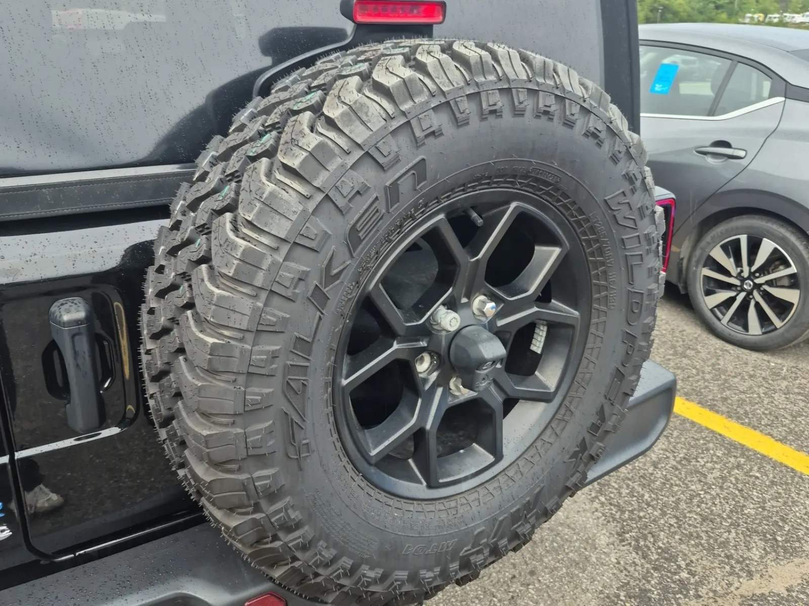 Spare Tire & Wheel Photo