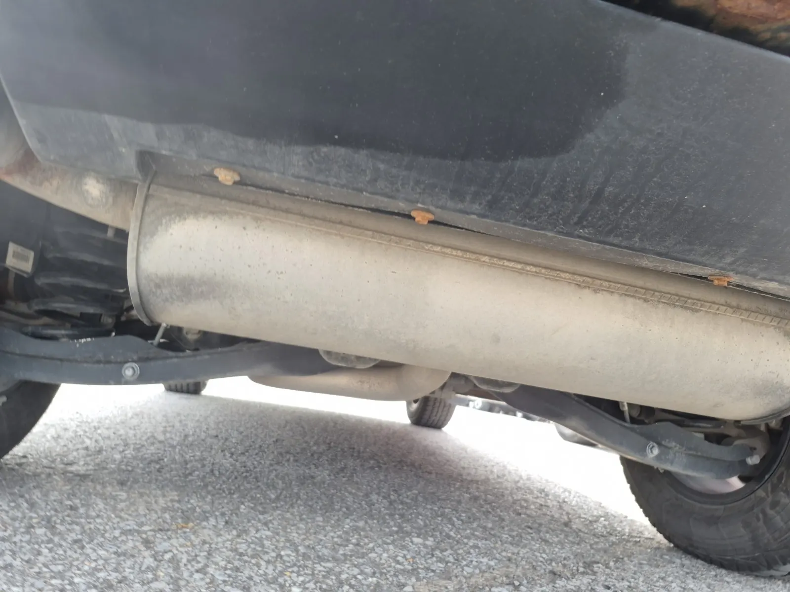 Undercarriage - Rear Photo