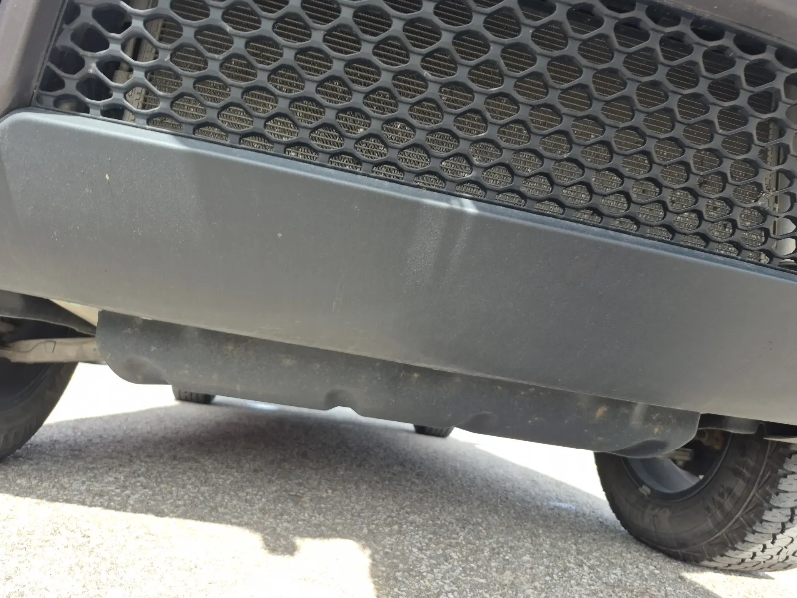 Undercarriage - Front Photo