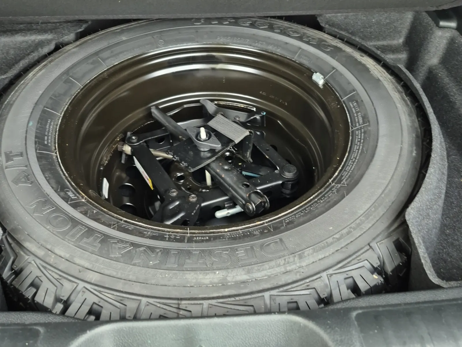 Spare Tire & Wheel Photo