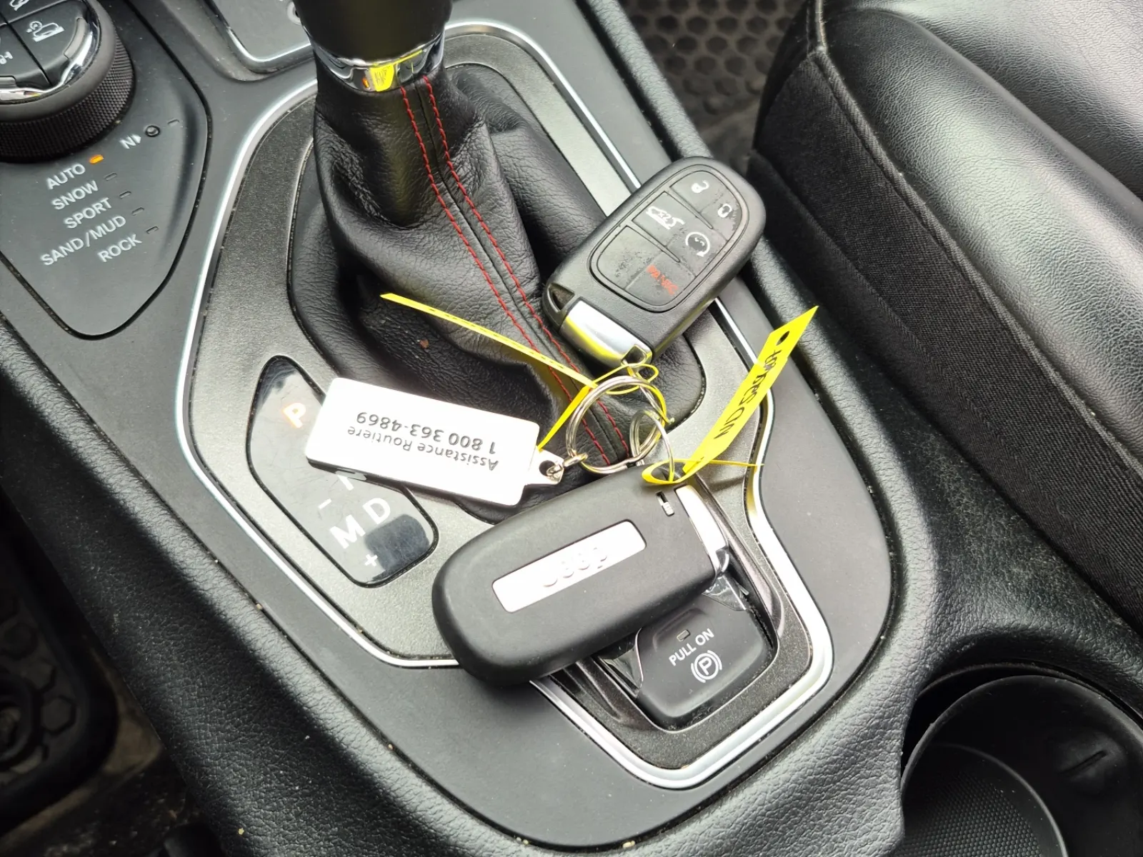 Keys/Fobs/Manual Photo