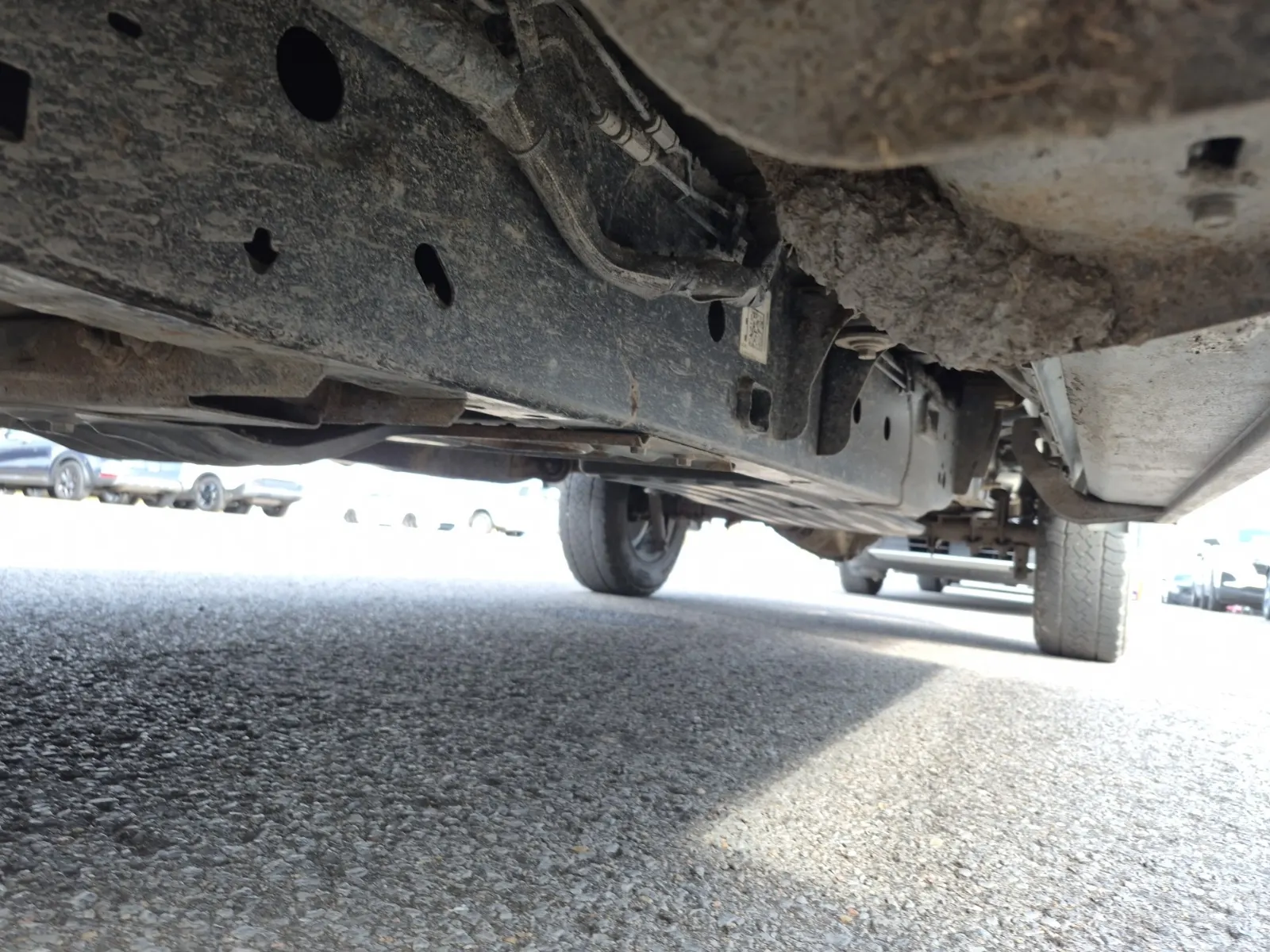 Undercarriage - Driver Photo