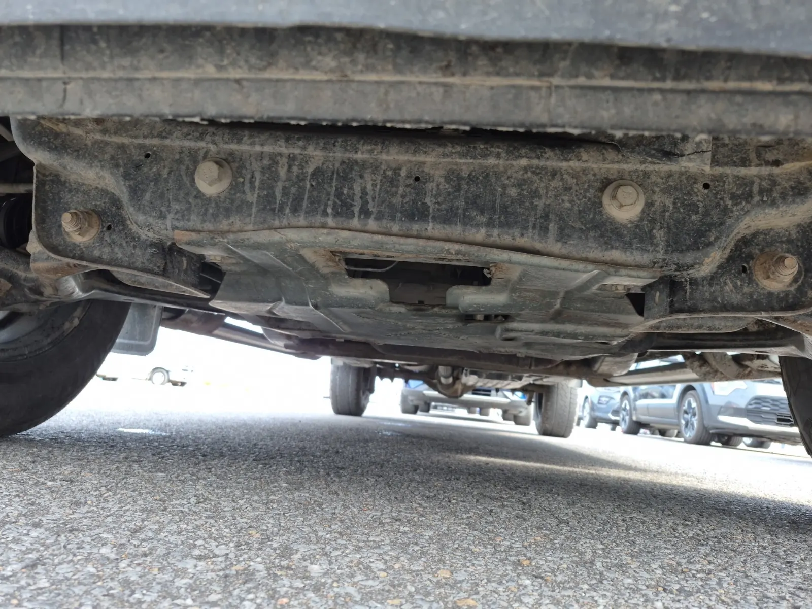 Undercarriage - Front Photo