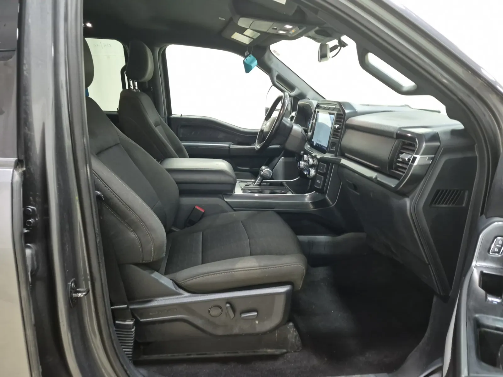 Right Side Interior Photo