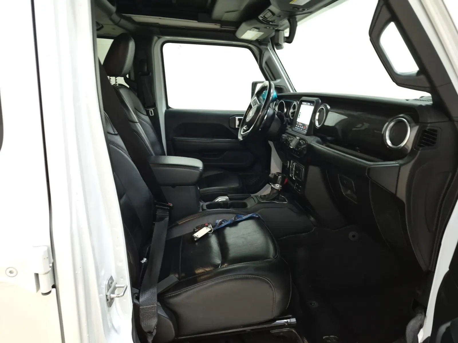 Right Side Interior Photo