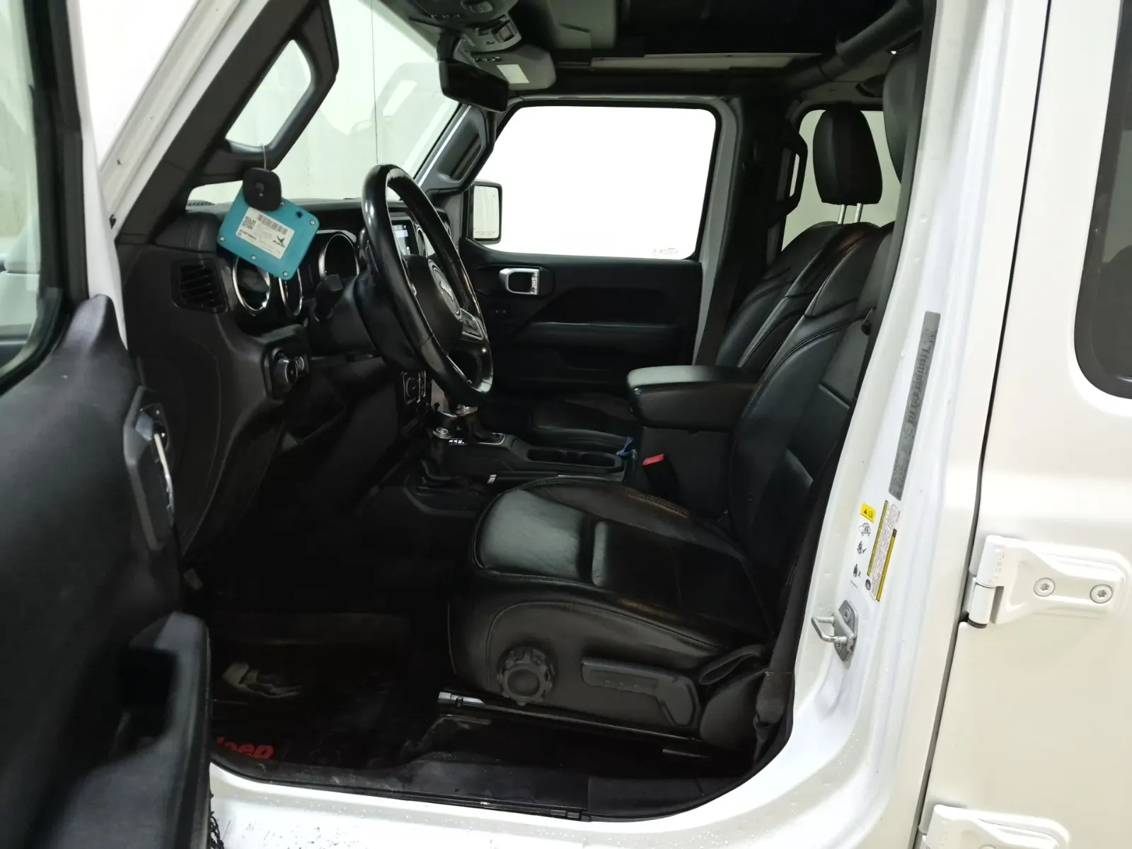 Front Interior Photo