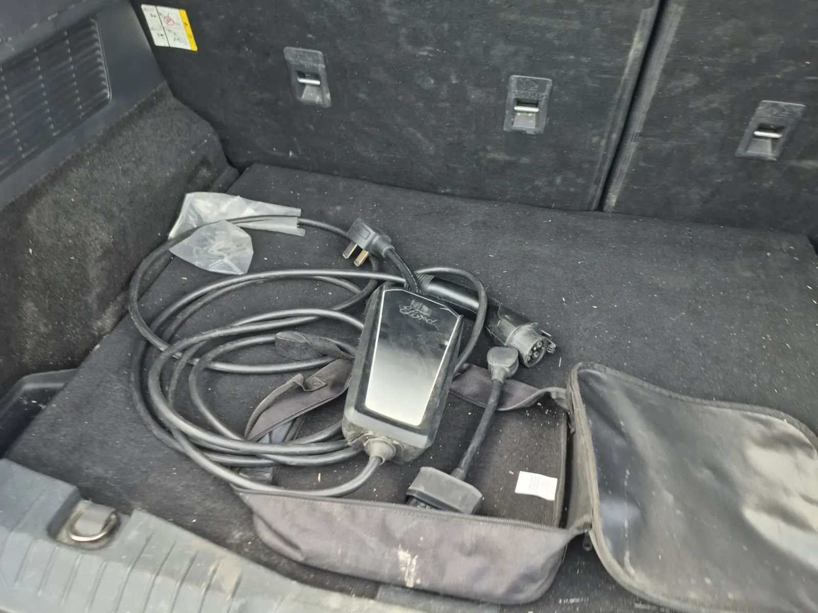 Charging Cable Photo
