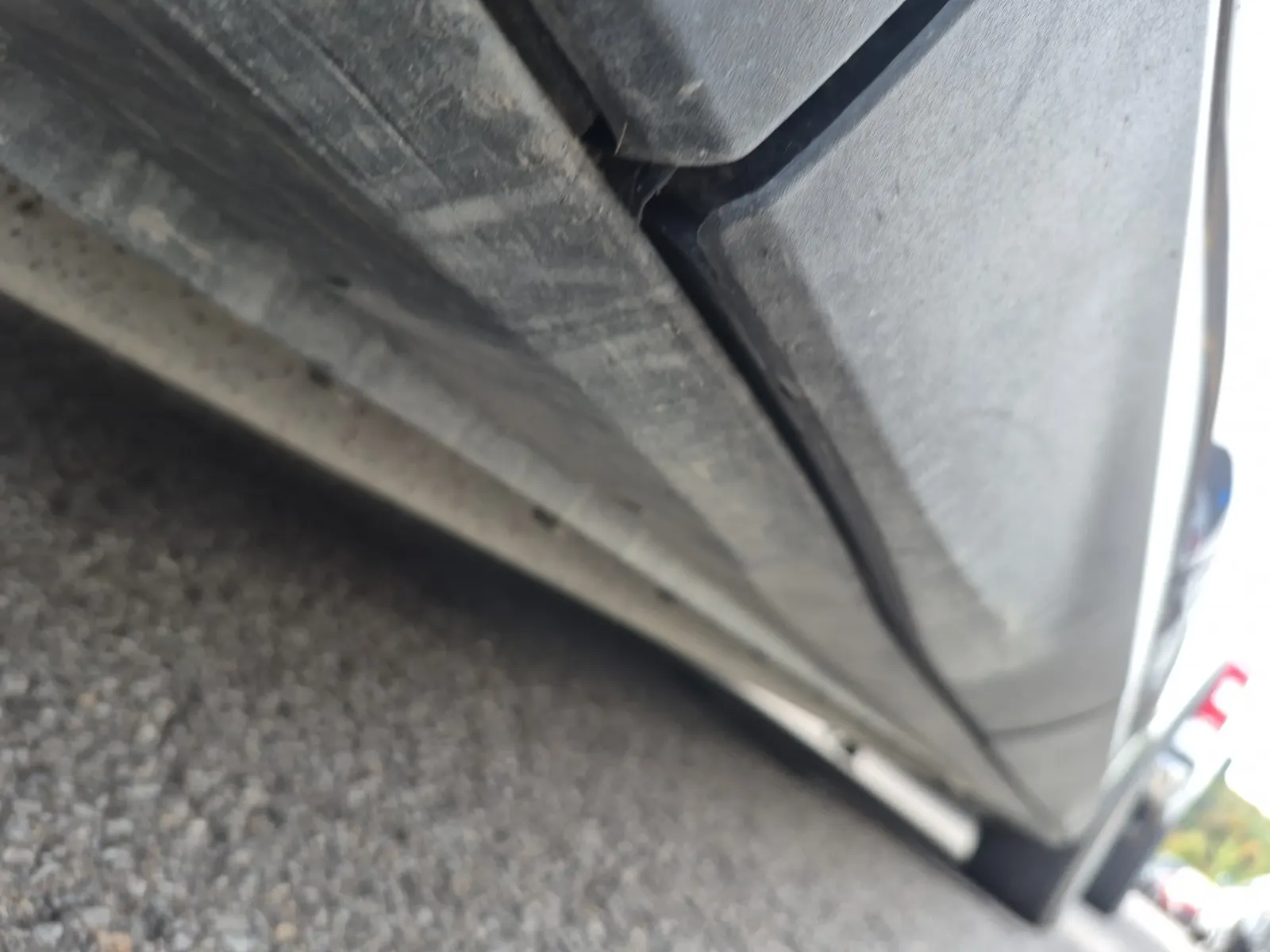Undercarriage - Passenger Photo