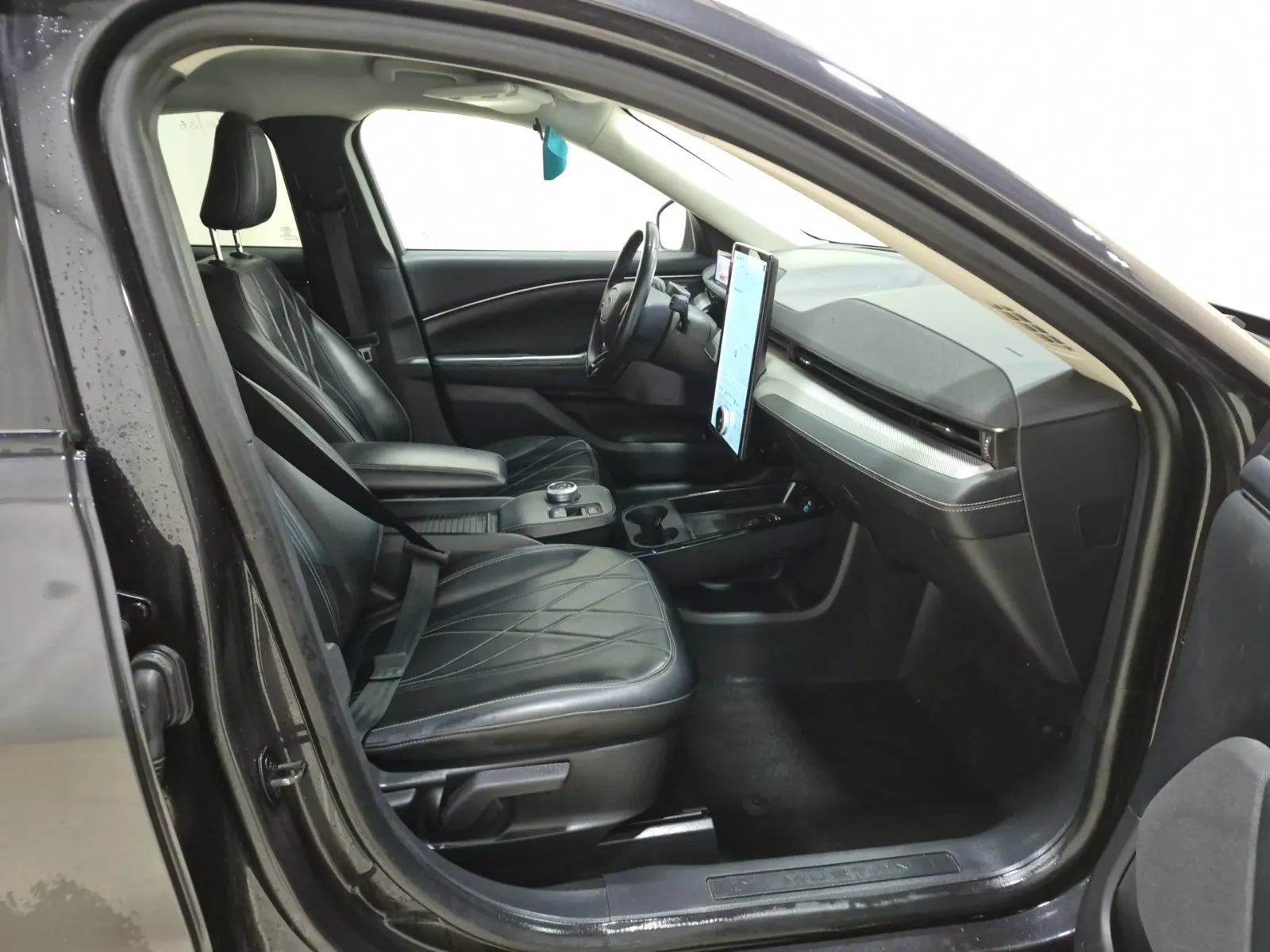 Right Side Interior Photo