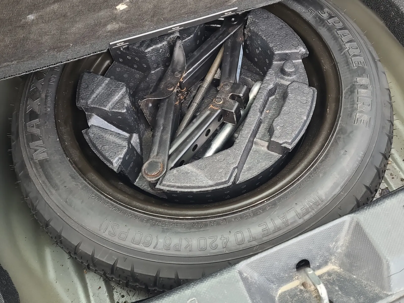Spare Tire & Wheel Photo