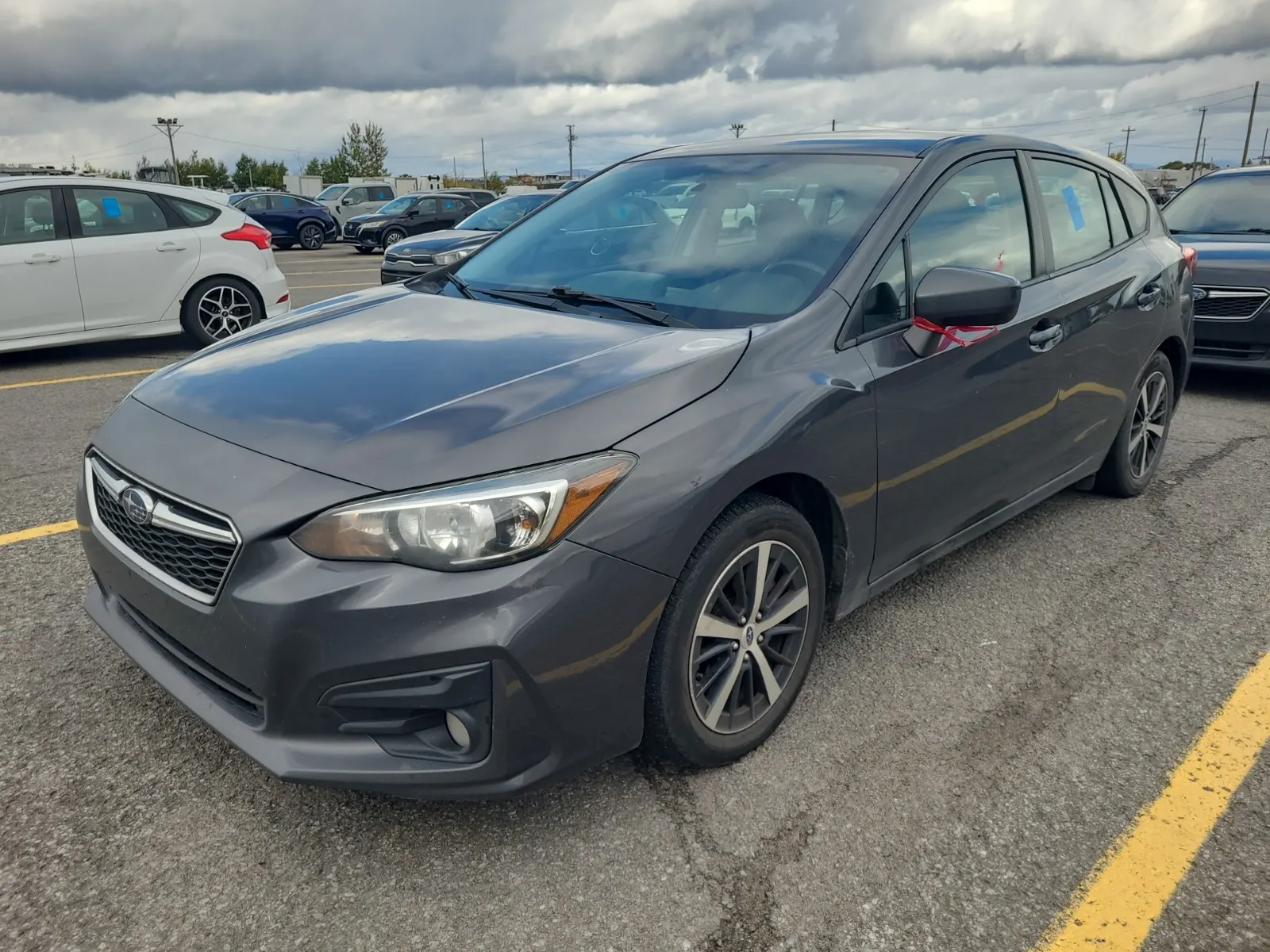 Front driver 3/4 photo