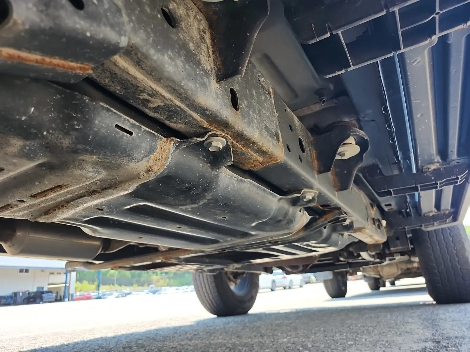 Undercarriage - Passenger Photo