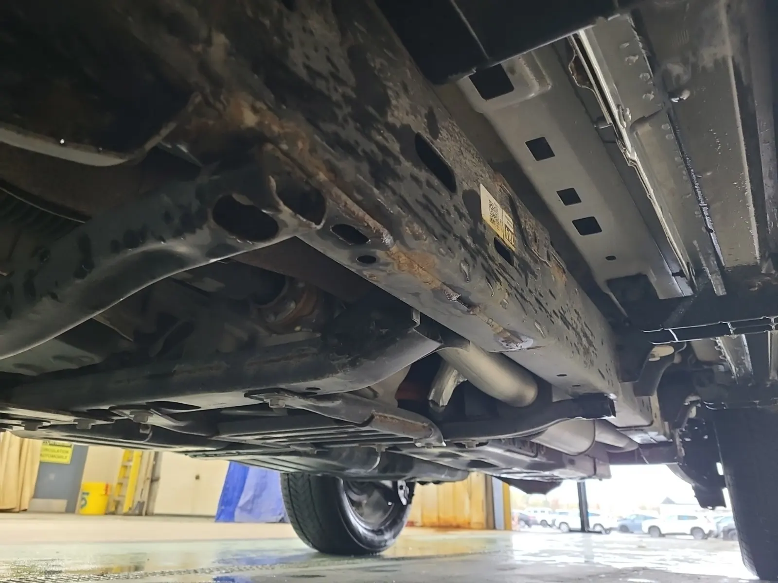 Undercarriage - Driver Photo