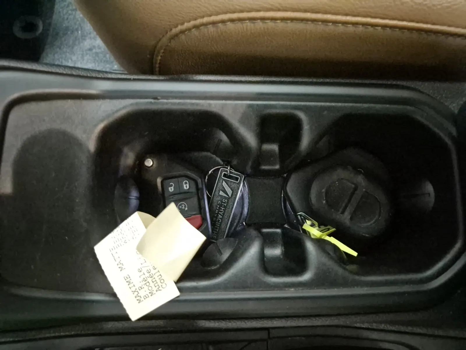 Keys/Fobs/Manual Photo