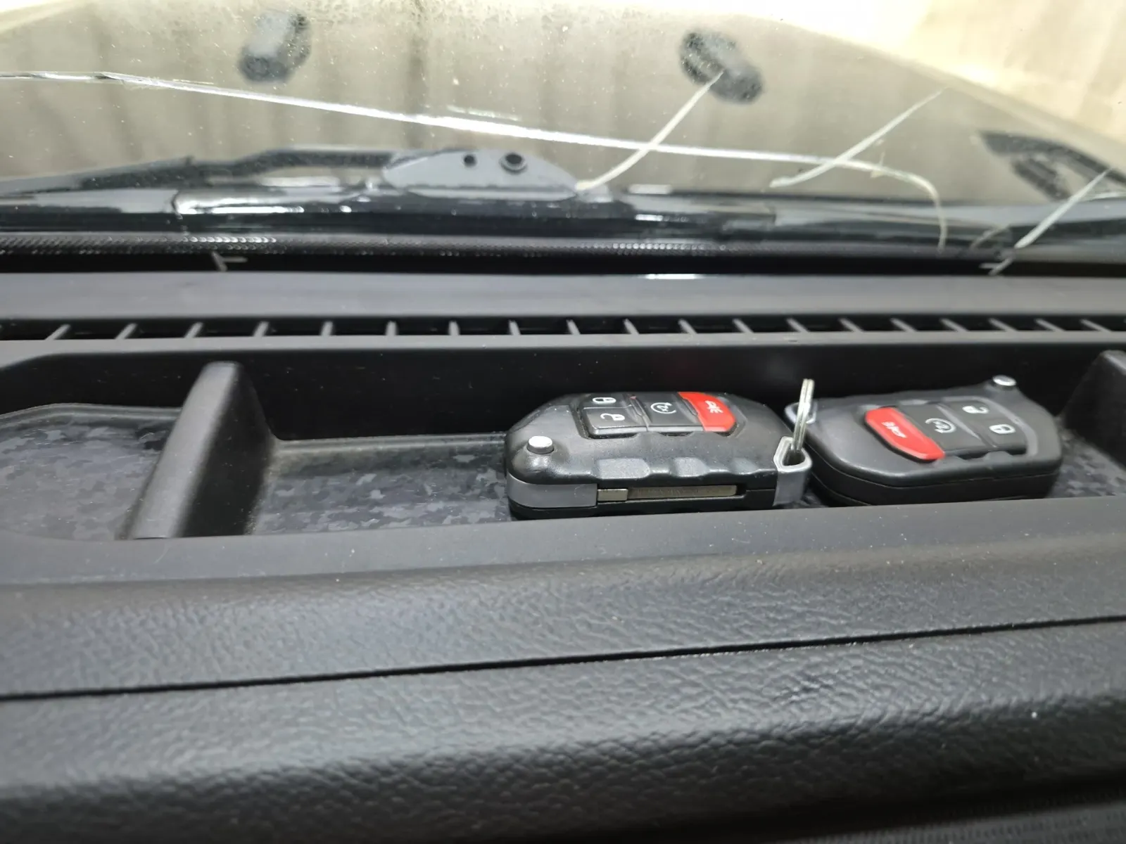 Keys/Fobs/Manual Photo