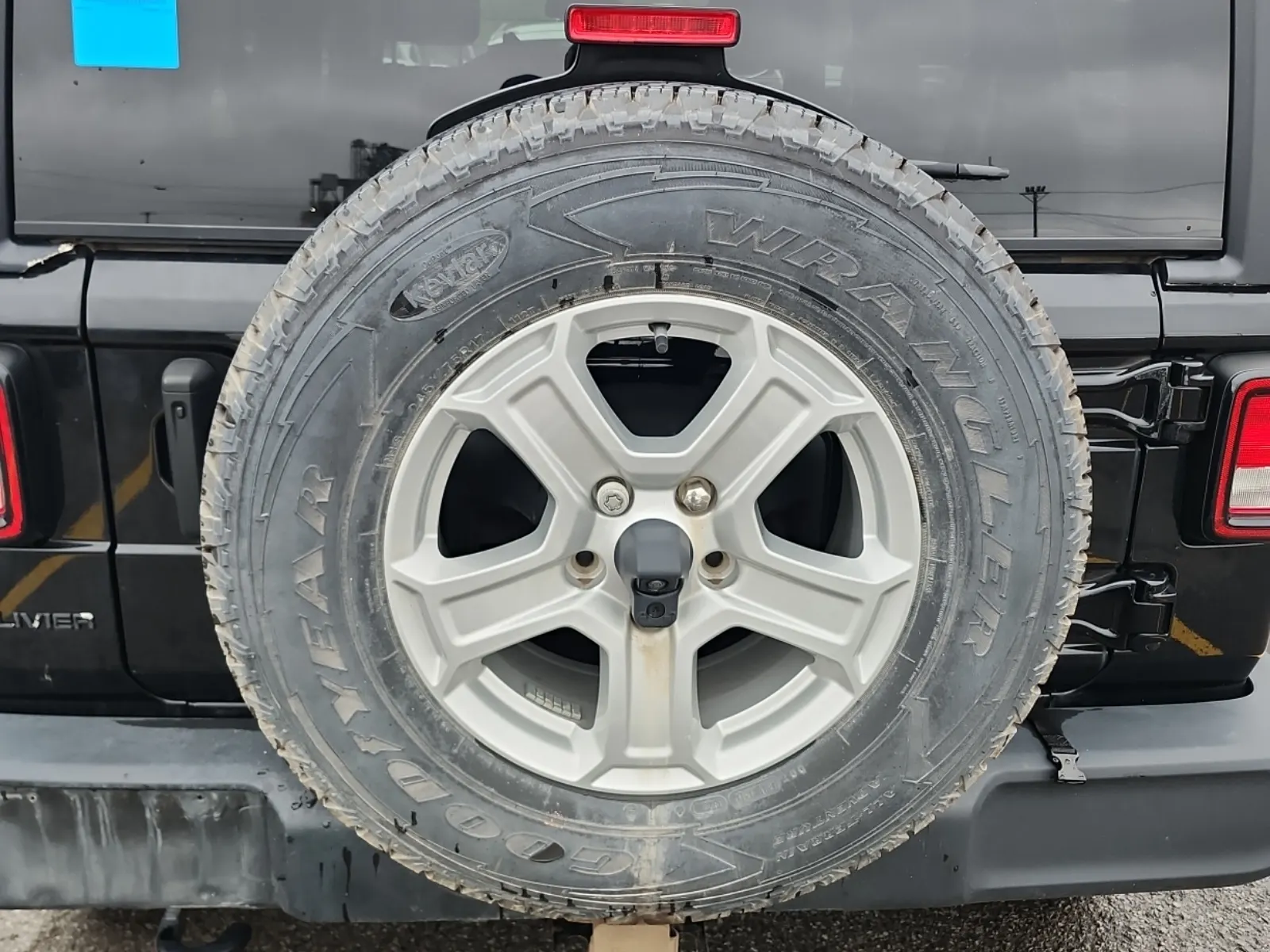 Spare Tire & Wheel Photo