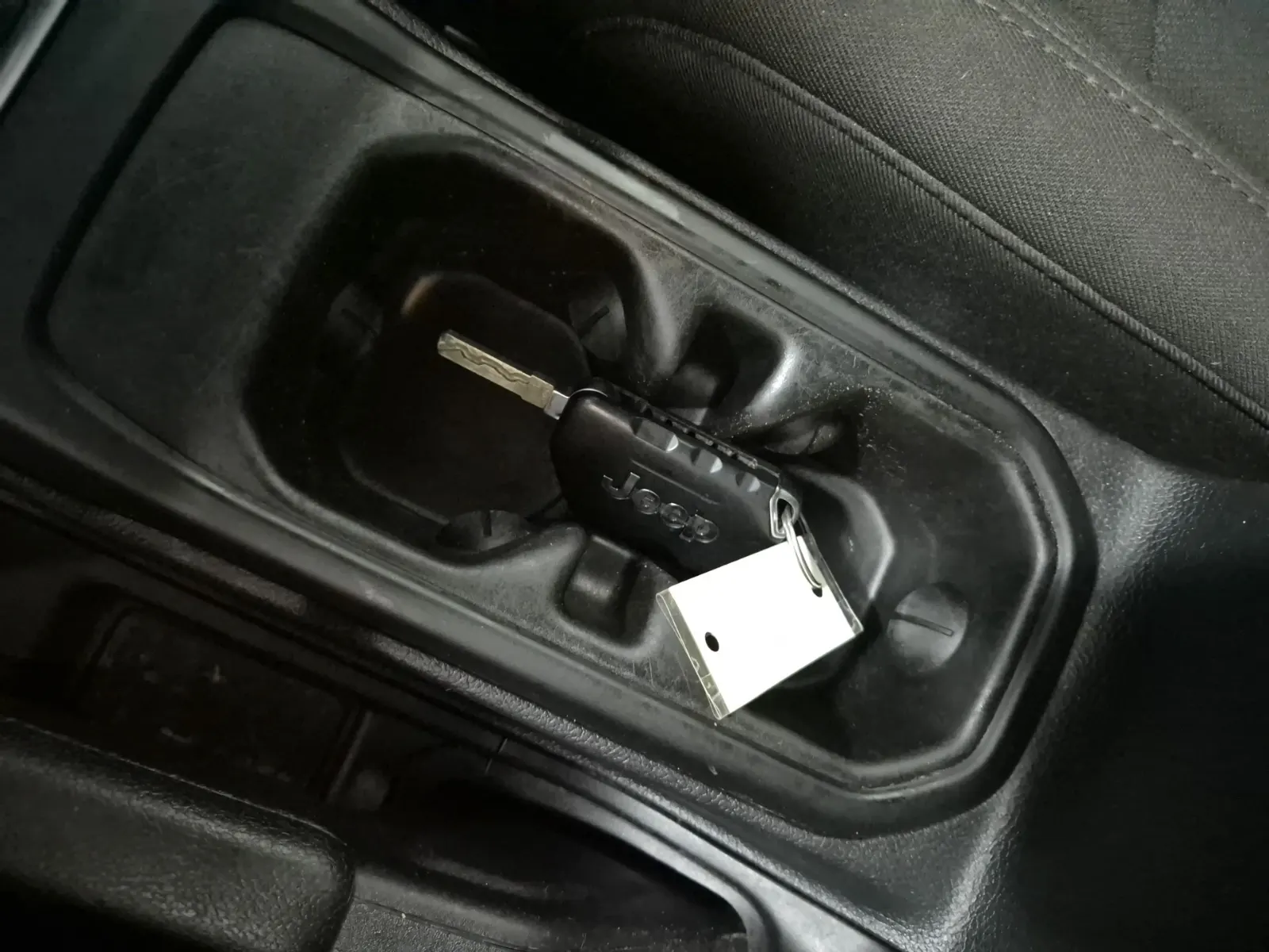 Keys/Fobs/Manual Photo