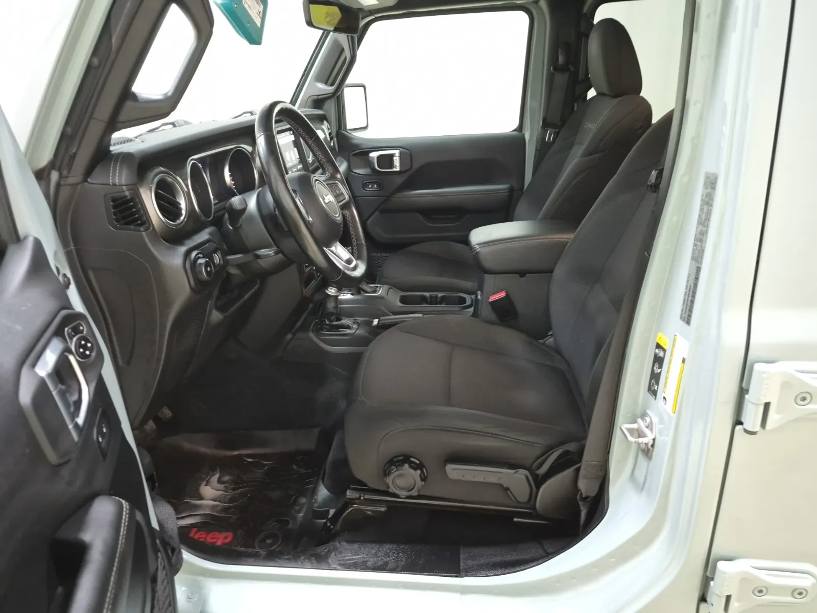 Front Interior Photo
