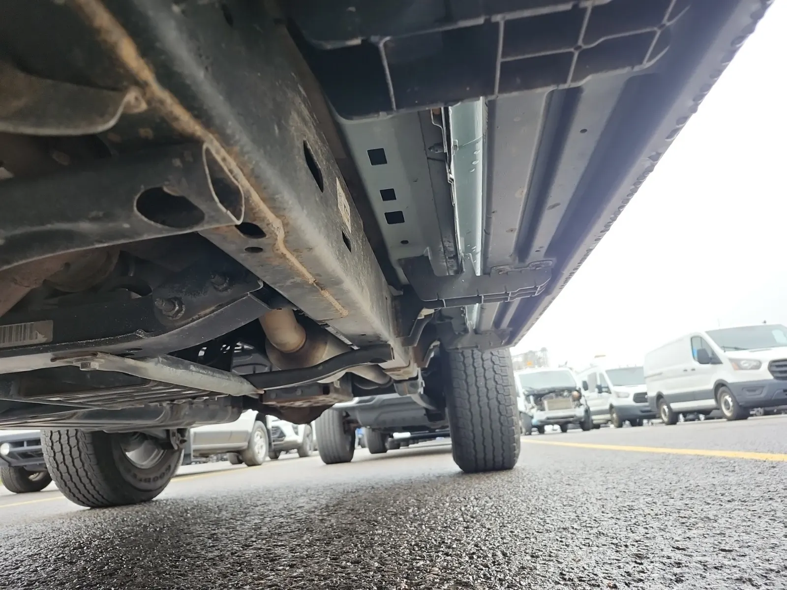 Undercarriage - Driver Photo
