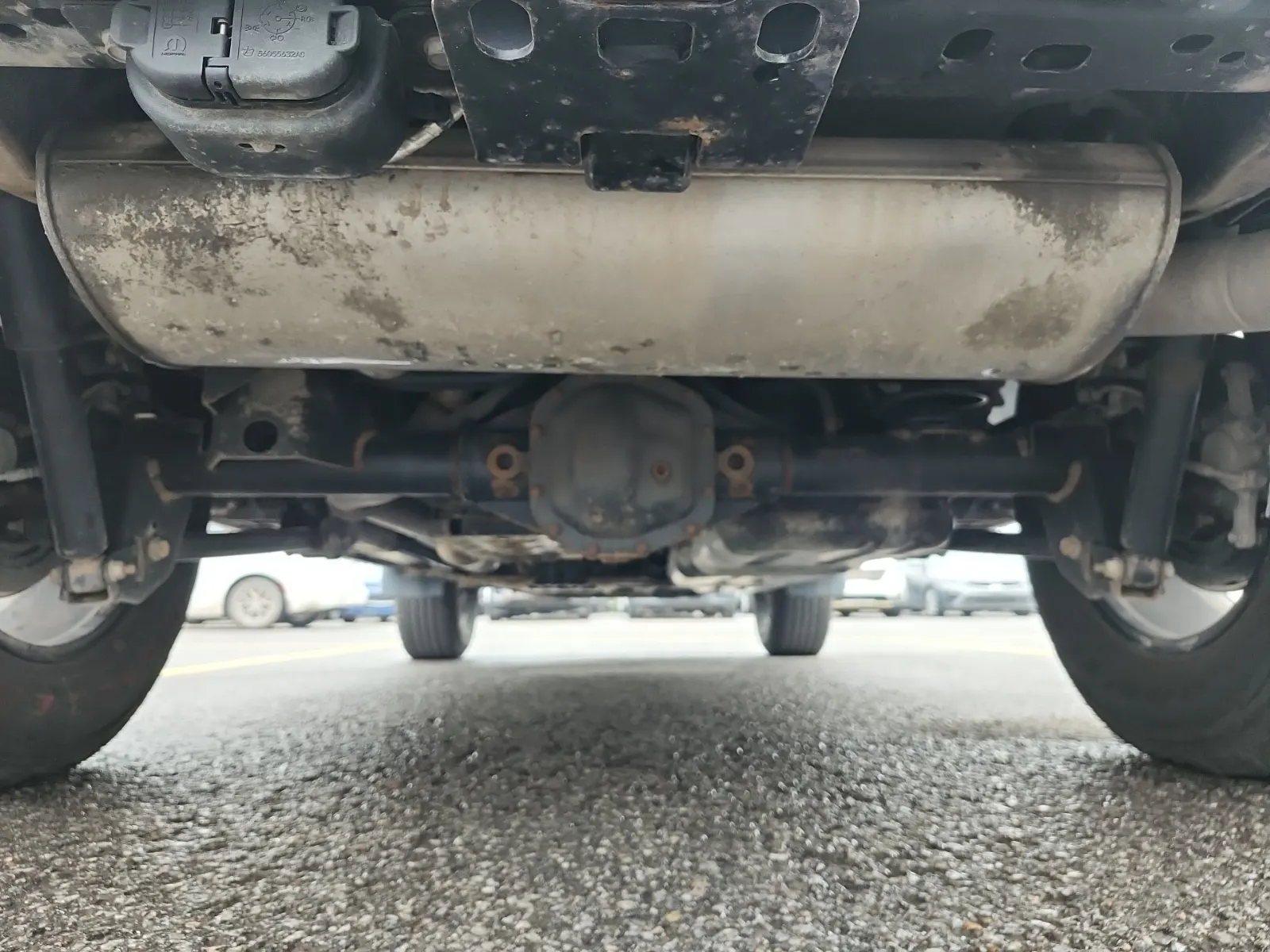 Undercarriage - Rear Photo