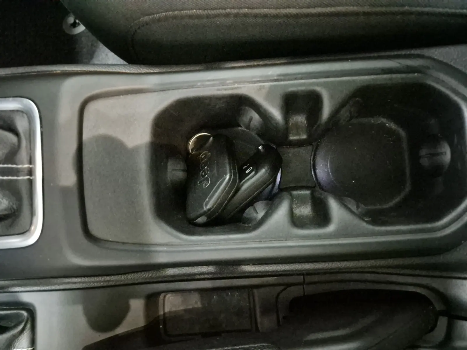 Keys/Fobs/Manual Photo