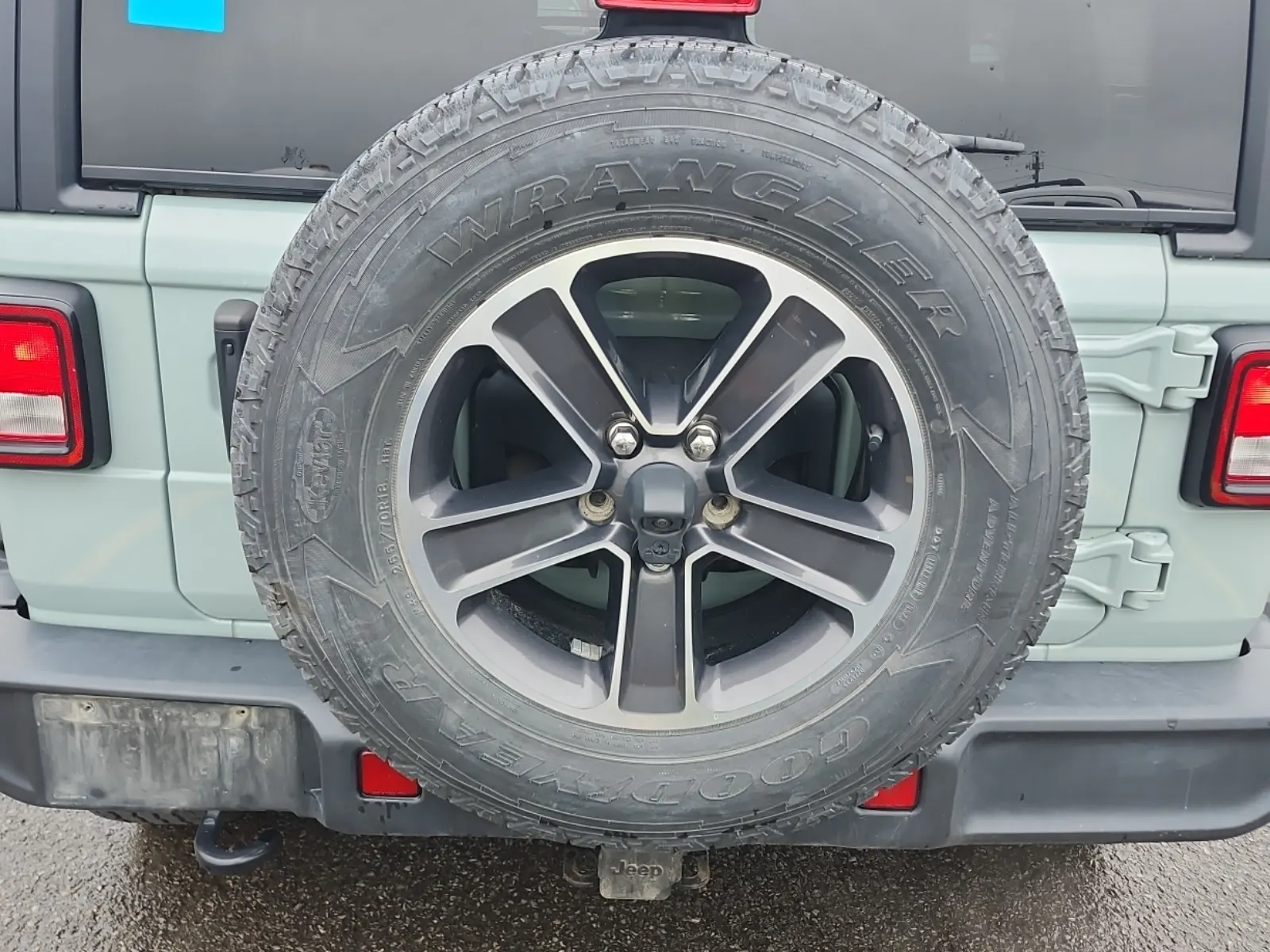 Spare Tire & Wheel Photo
