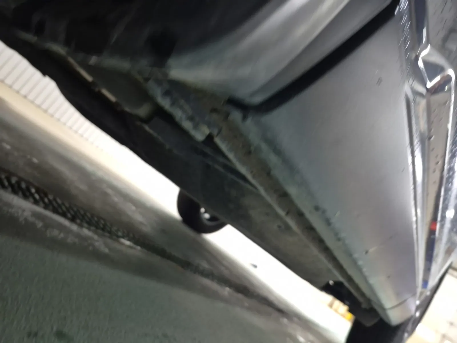 Undercarriage - Driver Photo
