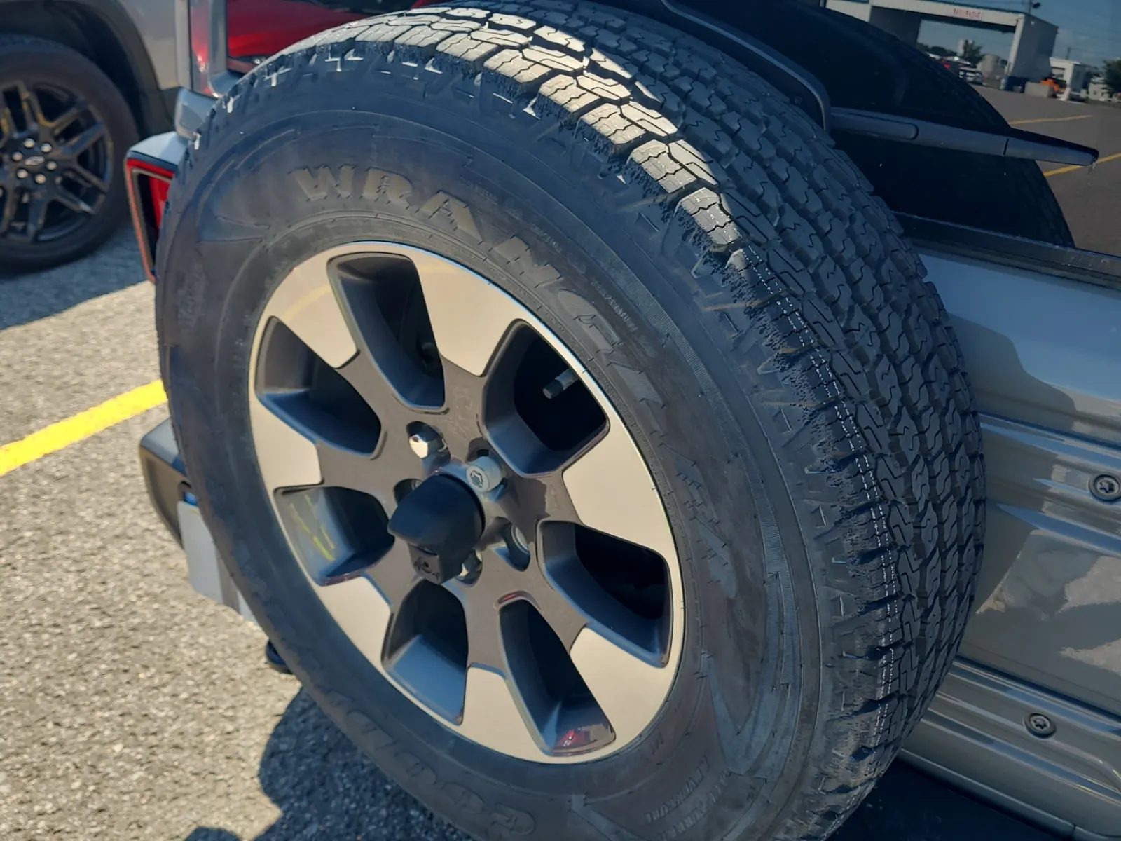 Spare Tire & Wheel Photo