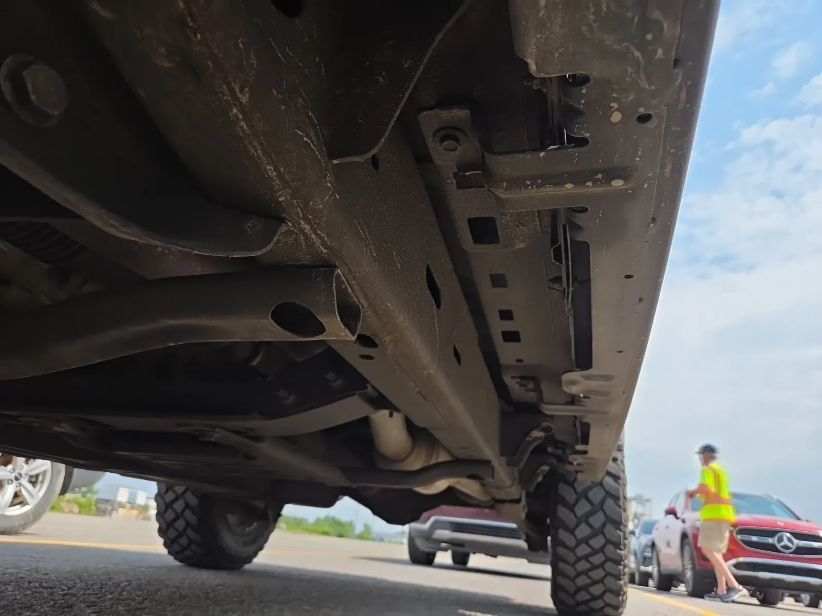 Undercarriage - Driver Photo