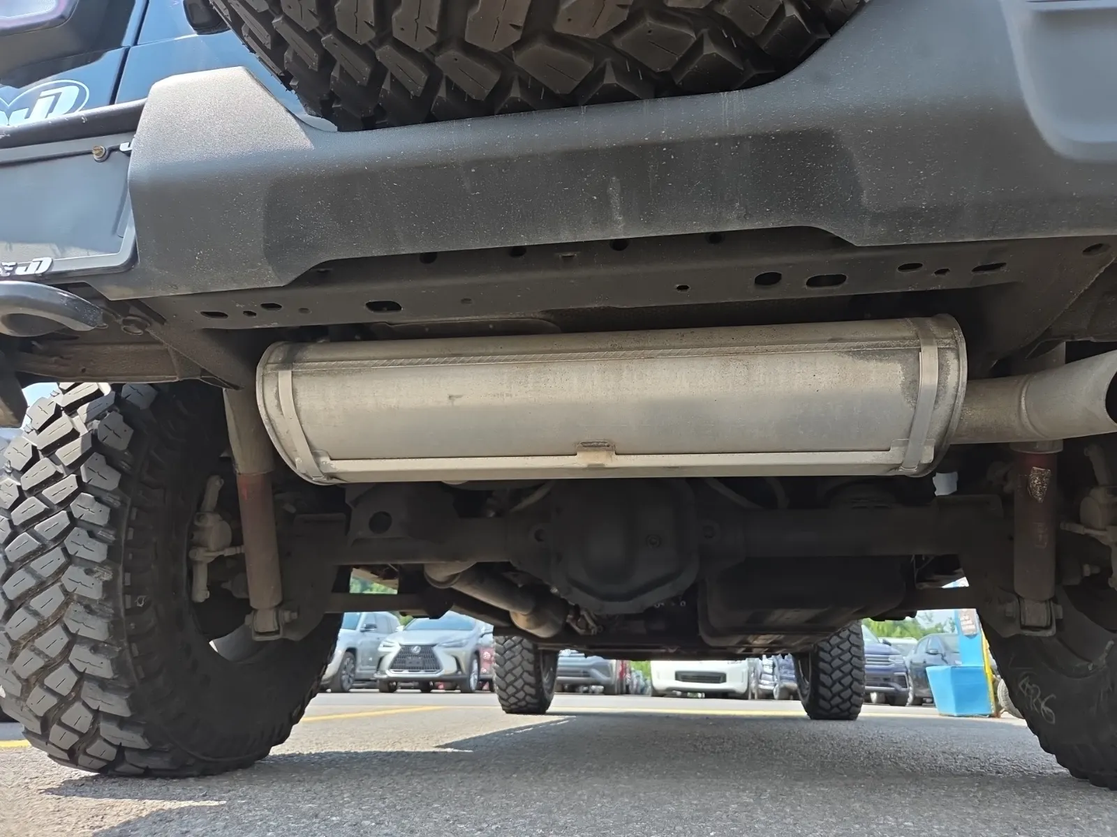 Undercarriage - Rear Photo