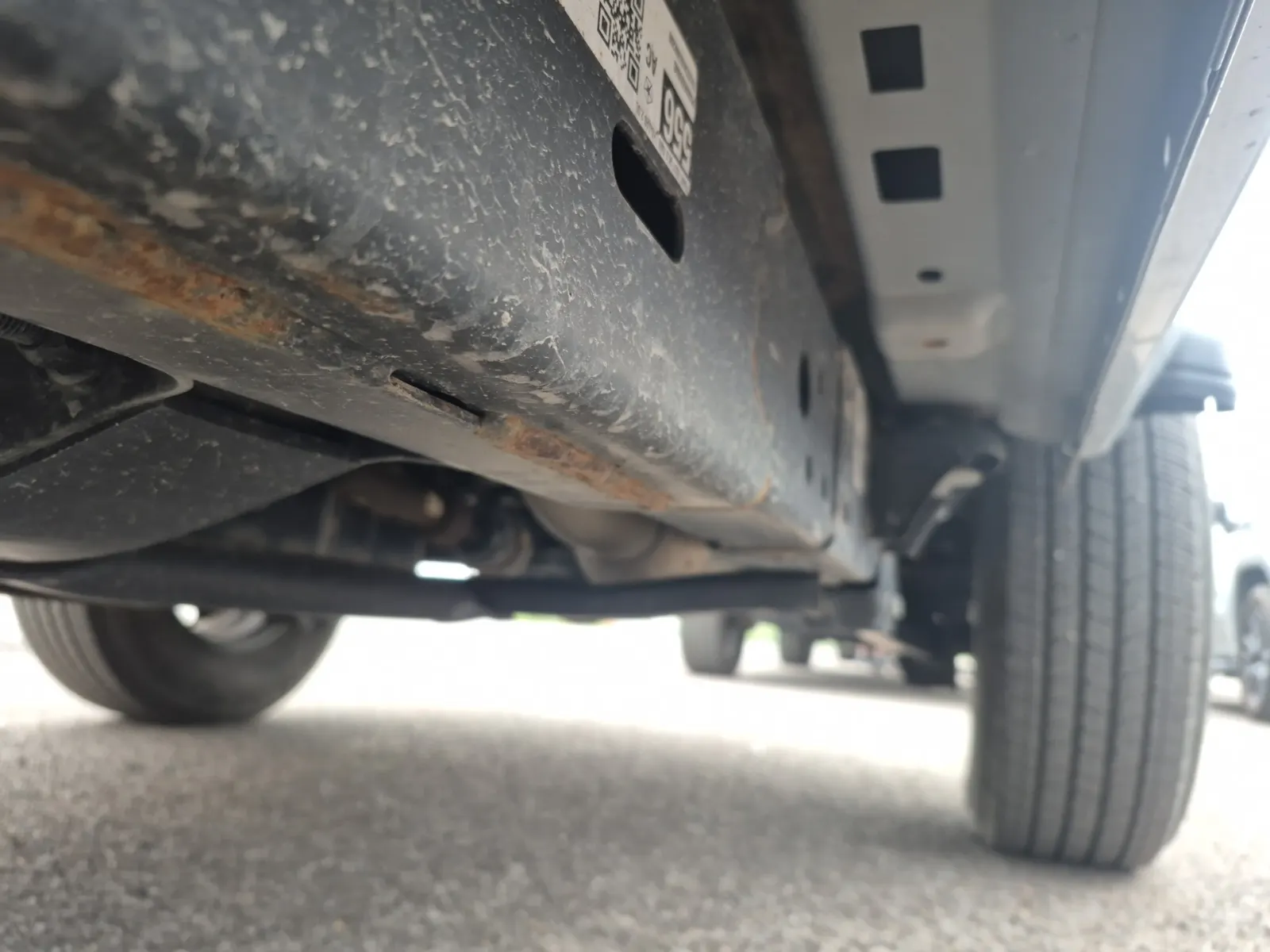 Undercarriage - Driver Photo