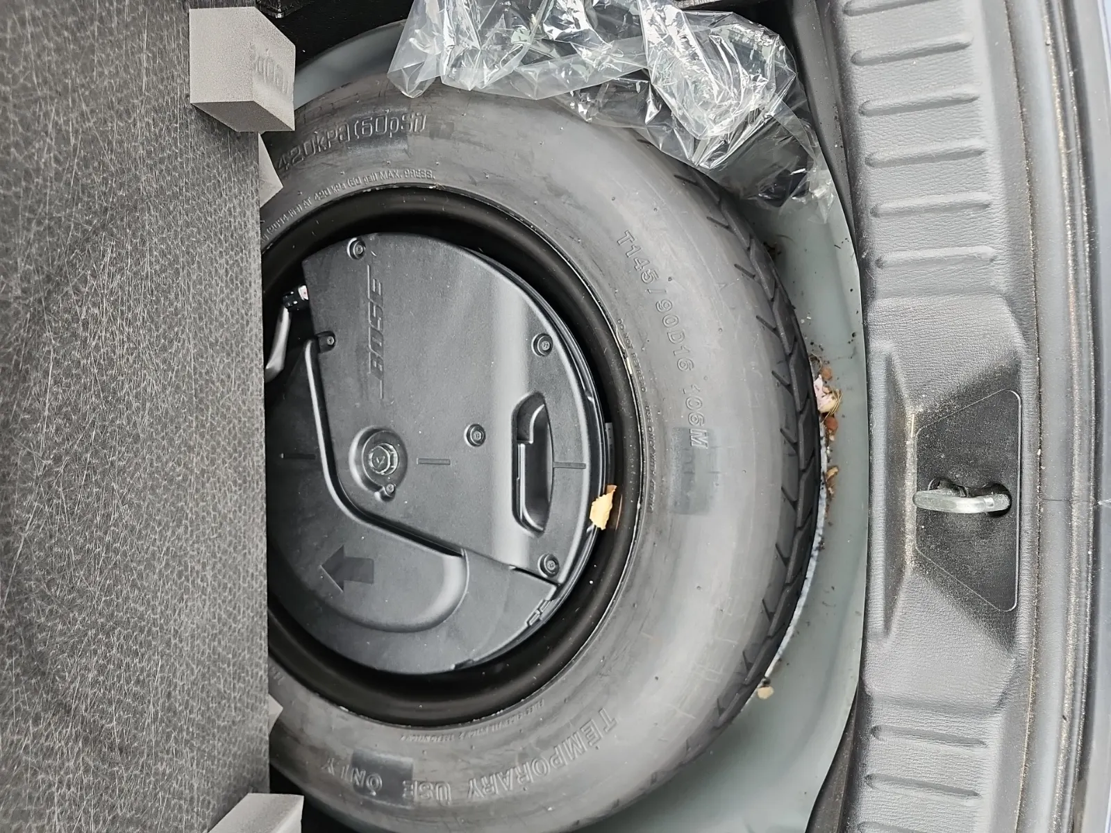Spare Tire & Wheel Photo