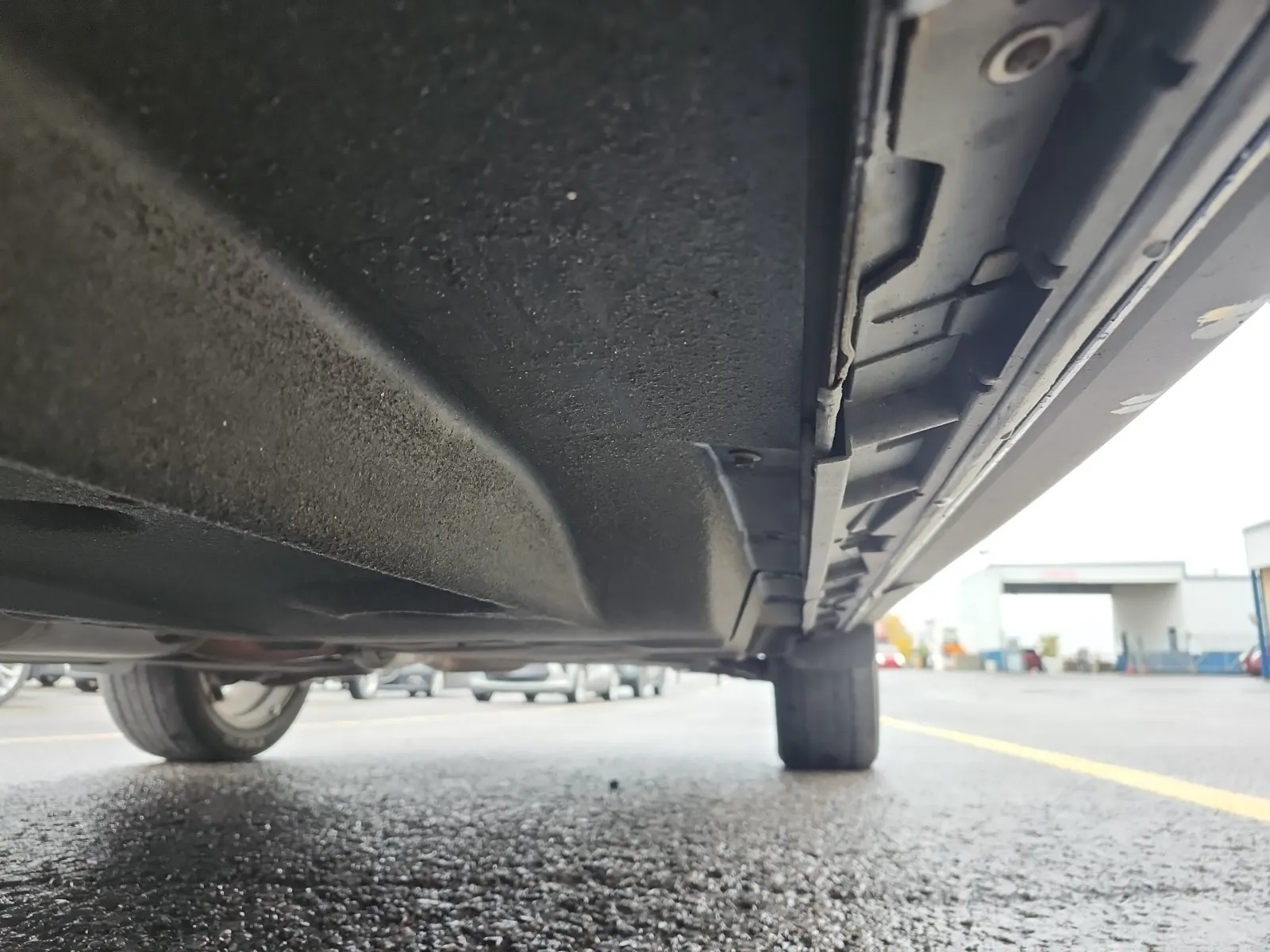 Undercarriage - Driver Photo