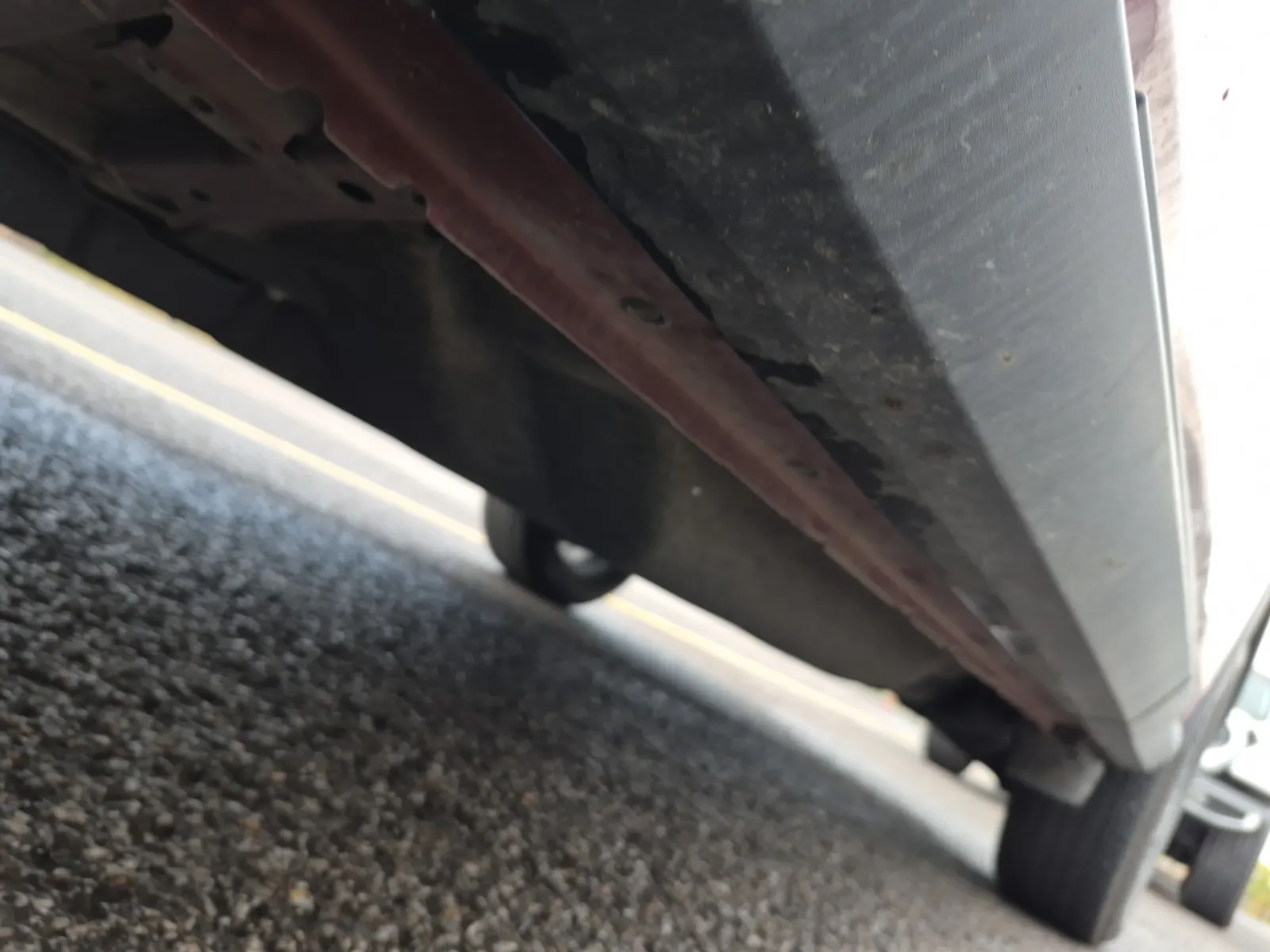 Undercarriage - Driver Photo