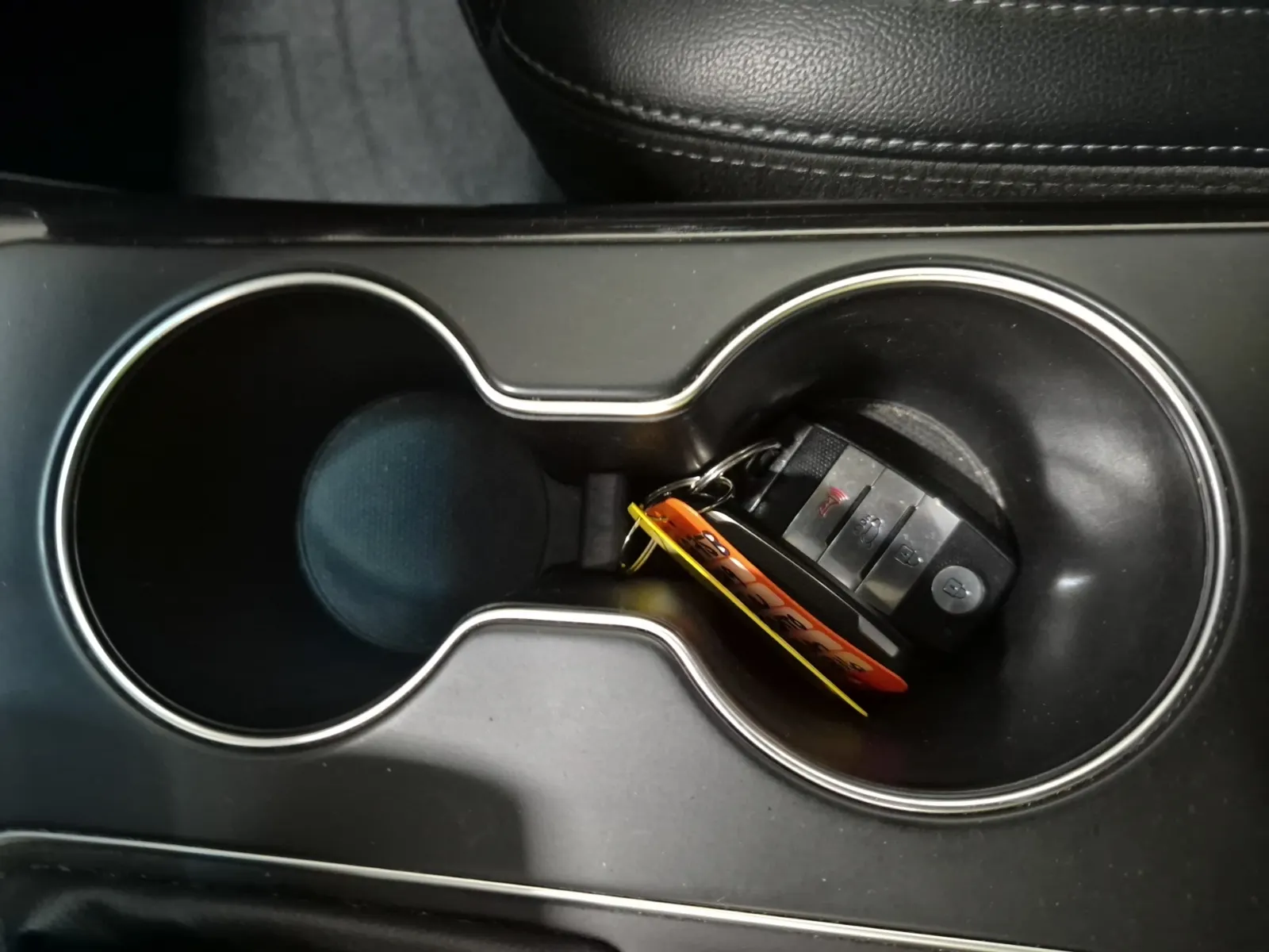 Keys/Fobs/Manual Photo