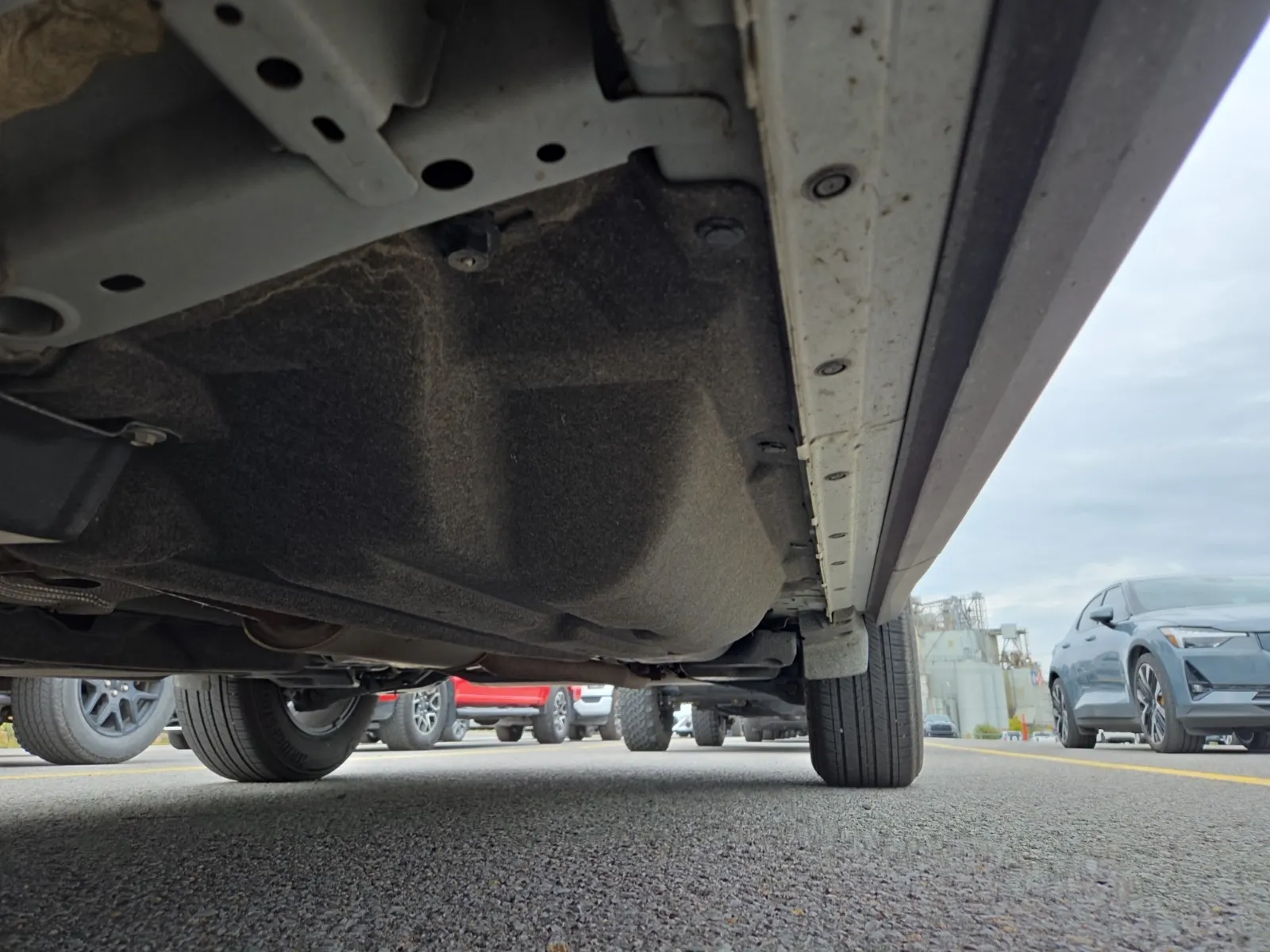 Undercarriage - Driver Photo